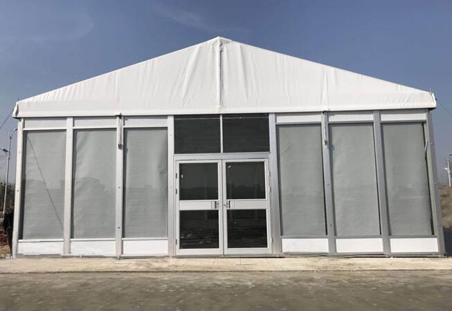 桿撐帳篷和鋁合金篷房的優(yōu)缺點是什么？